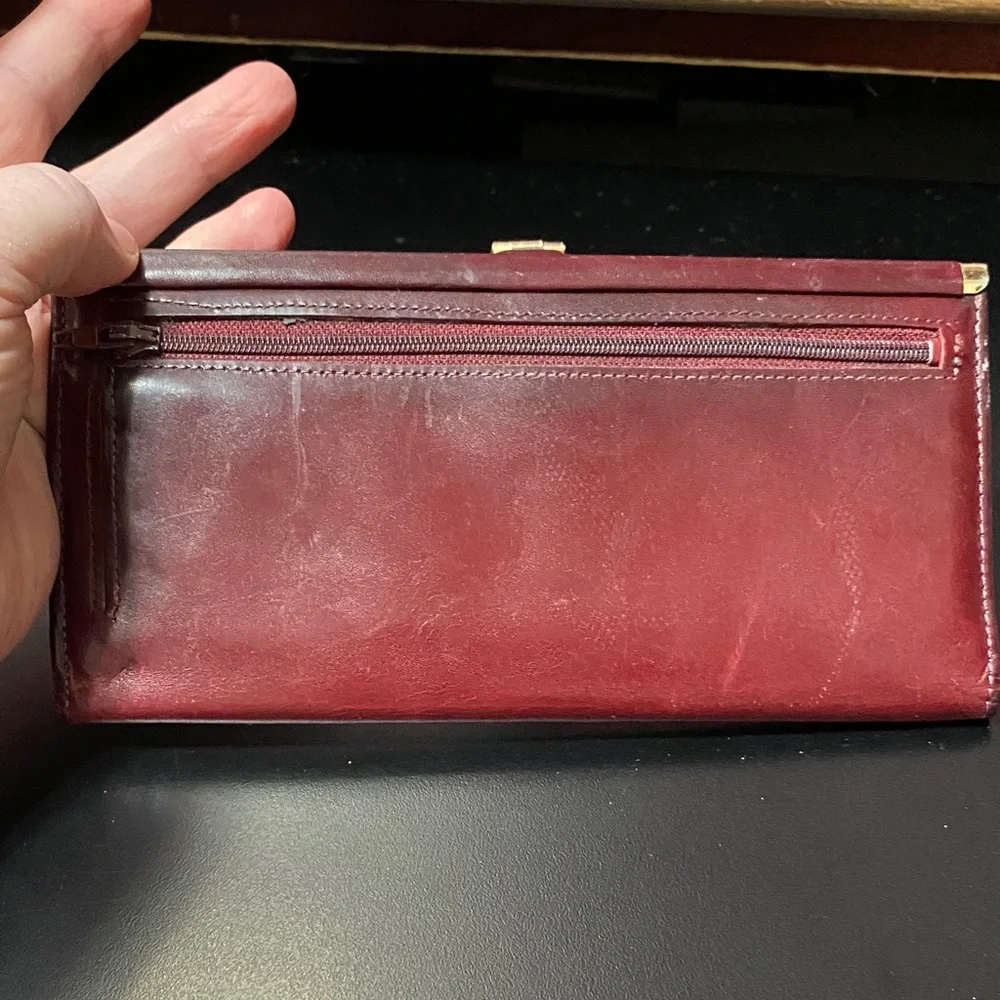 Vintage Anne Klein by St. Thomas Burgundy Leather wallet